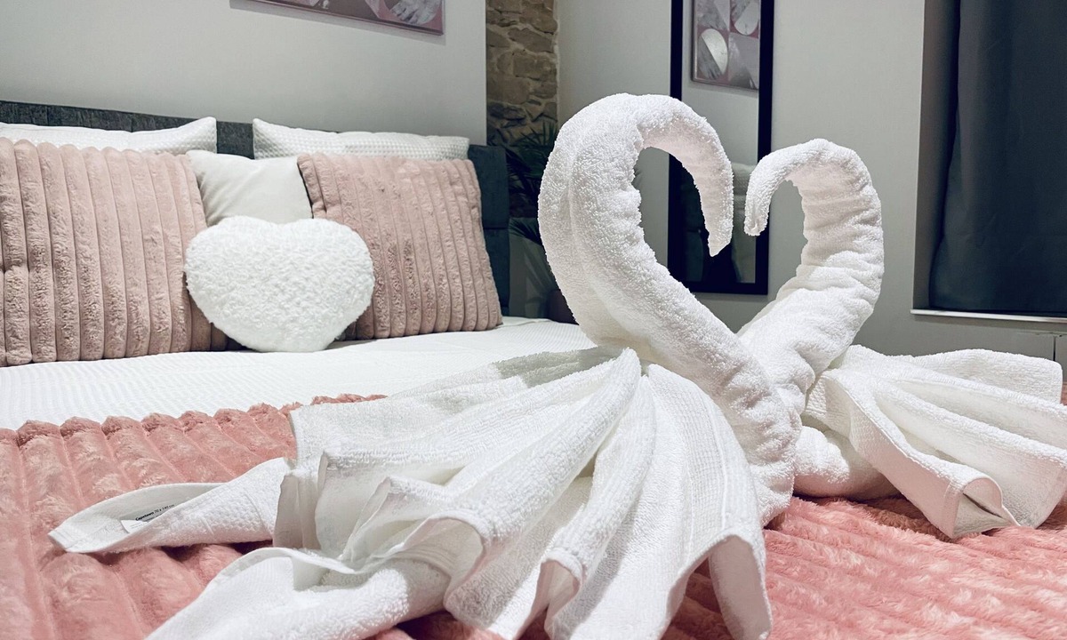 Saint-Alban-de-Roche Apartment | Petit Coin Damour de Pierre Chaleureuse