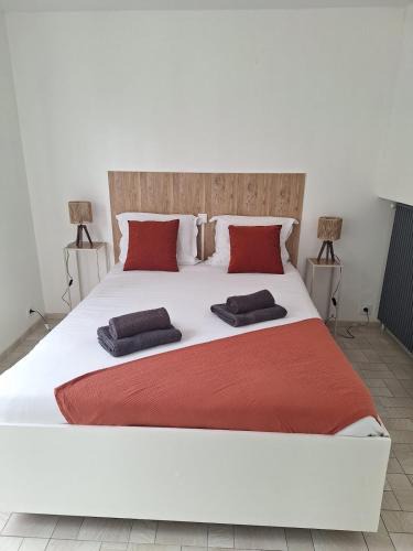 Chateaubriant Apartment | Petit Nuage, Wi-Fi , LINGE