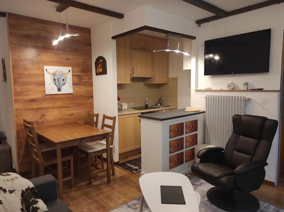 Vionnaz Apartment | Petit paradis cocooning avec balcon à Torgon