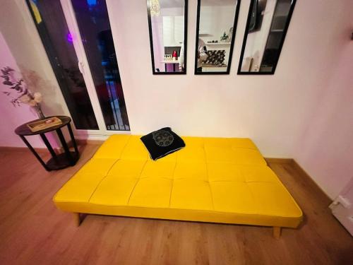 Saint-Albain Apartment | petit studio de bourgogne