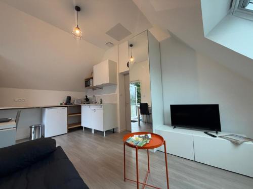 Corze Apartment | Petit studio tout confort - proche Angers
