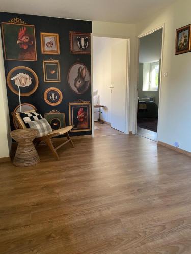 Laize House | Petit Terrier