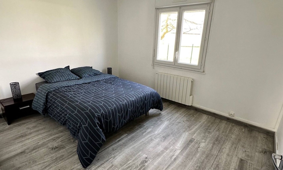 Cosne-Cours-sur-Loire House | Petite Maison sur Aérodrome