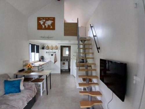 Saint-Andre-les-Vergers House | Petite Maison