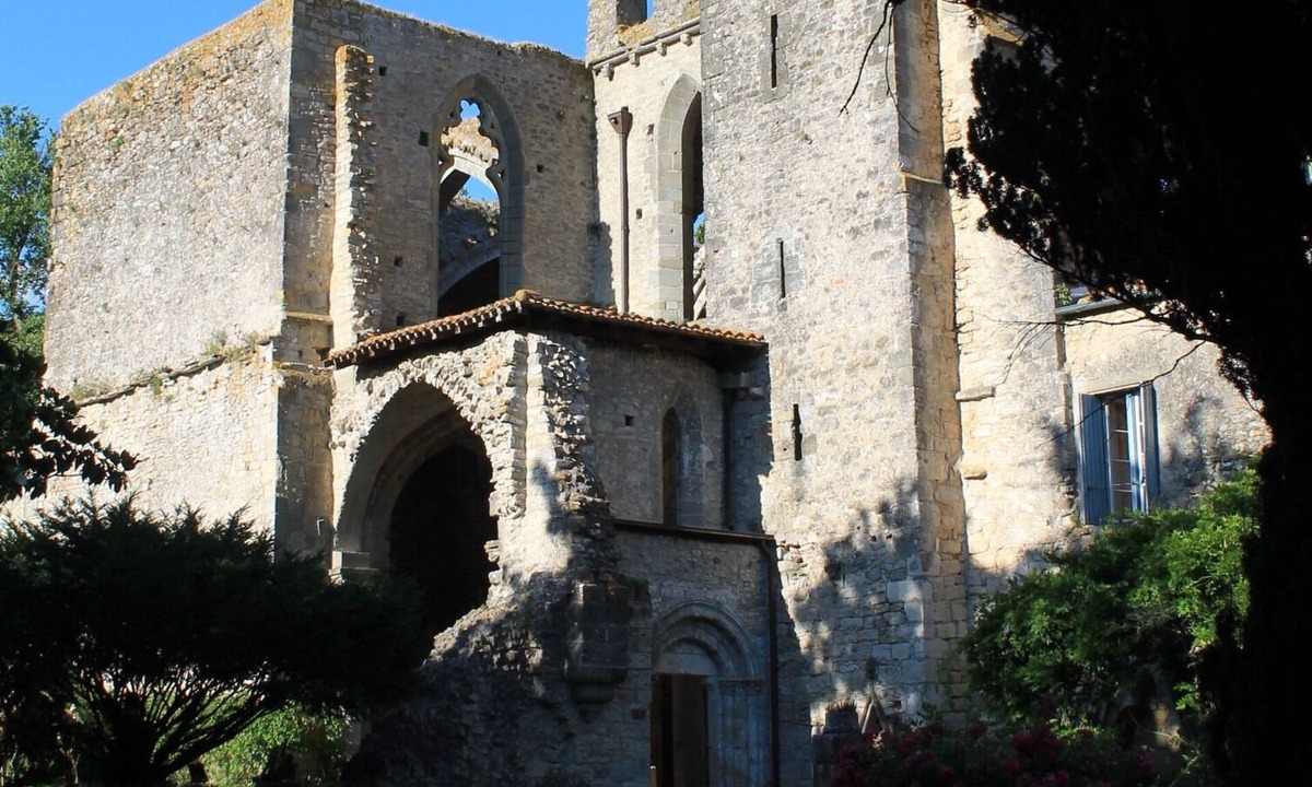 Saint-Martin-le-Vieil House | Petite Maison au Coeur d une Ancienne Abbaye Cistercienne