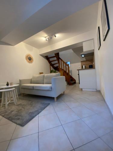 Douvres-la-Delivrande Apartment | Petite maison indépendante à 7mn de la plage