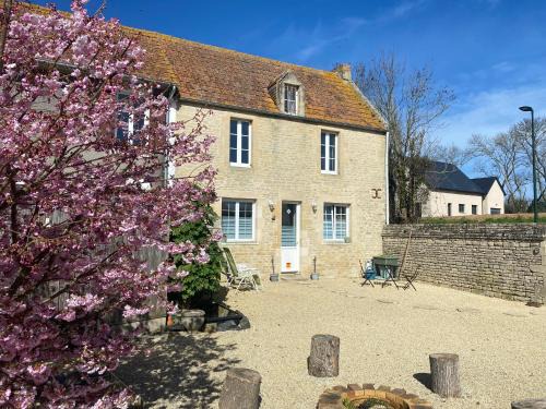 Sainte-Croix-sur-Mer Apartment | Petite maison de campagne