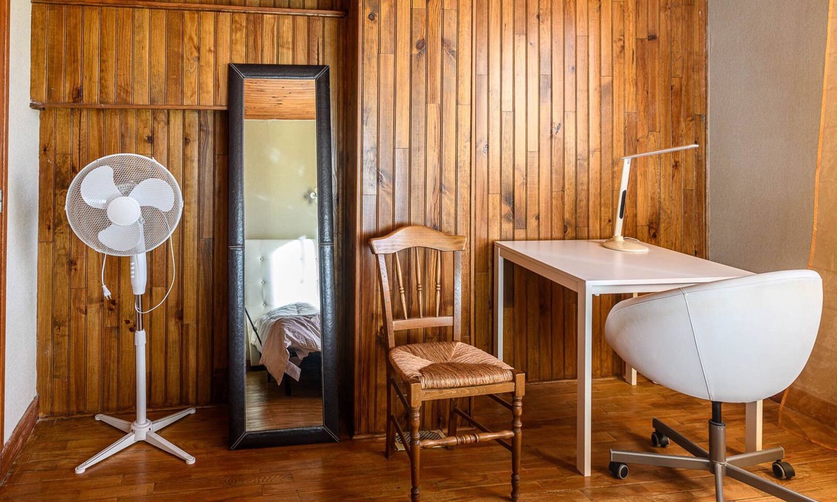 Combronde House | Petite Maison à la Ferme