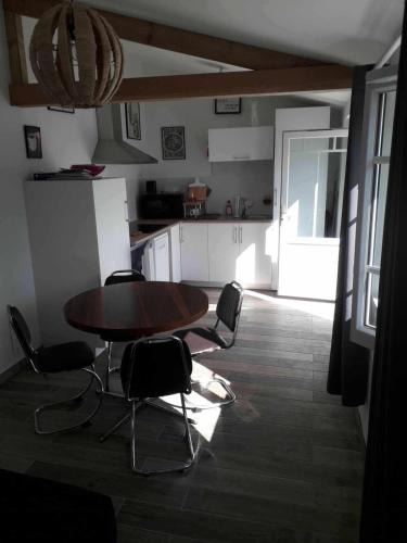 L'Epine House | Petite Maison Calme au coeur de l'Ile