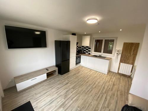 Appoigny Apartment | Petite maison chaleureuse