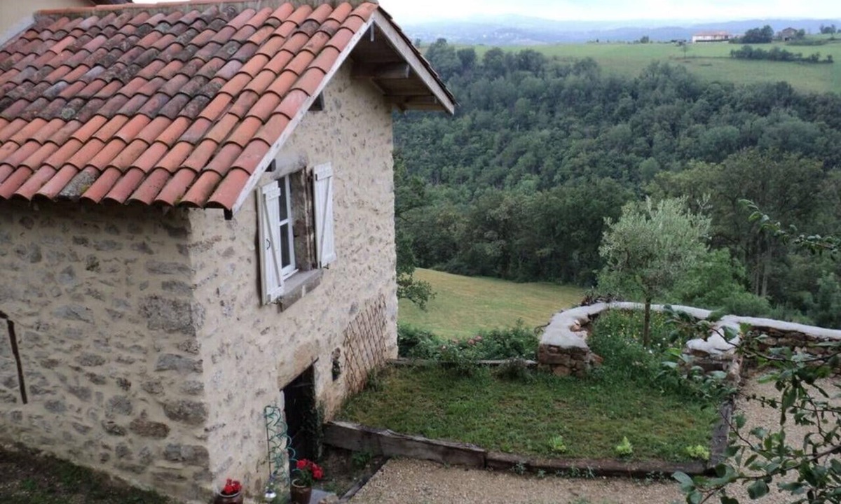 Firmi House | Petite maison en pierres proche du village d'agnac