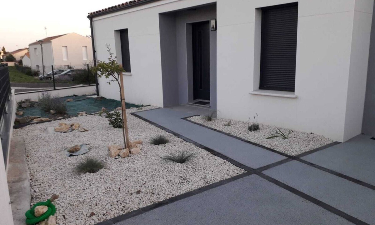 Longeville-sur-Mer House | Petite Villa Neuve Toute Équipée Proche du Centre Ville de Longeville sur Mer