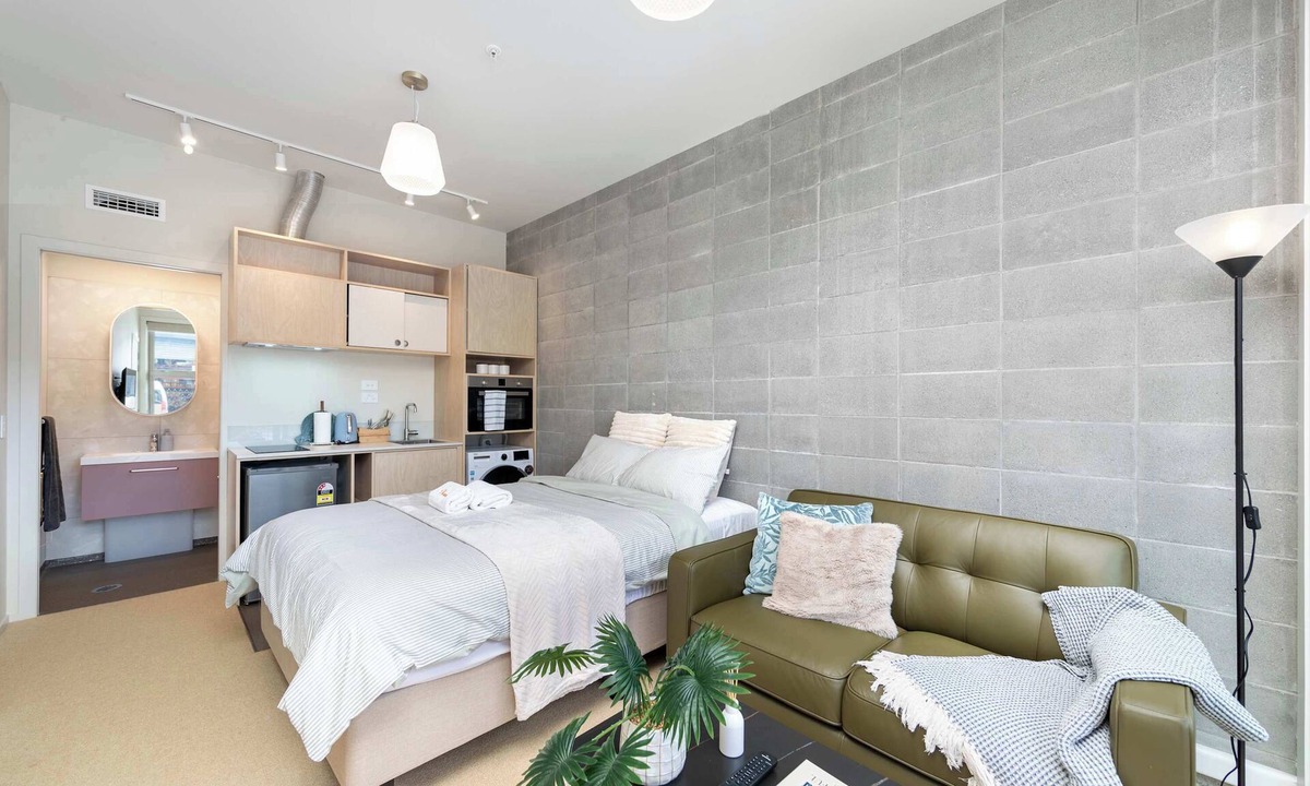 Petone Apartment | Petone City Studio with Balcony