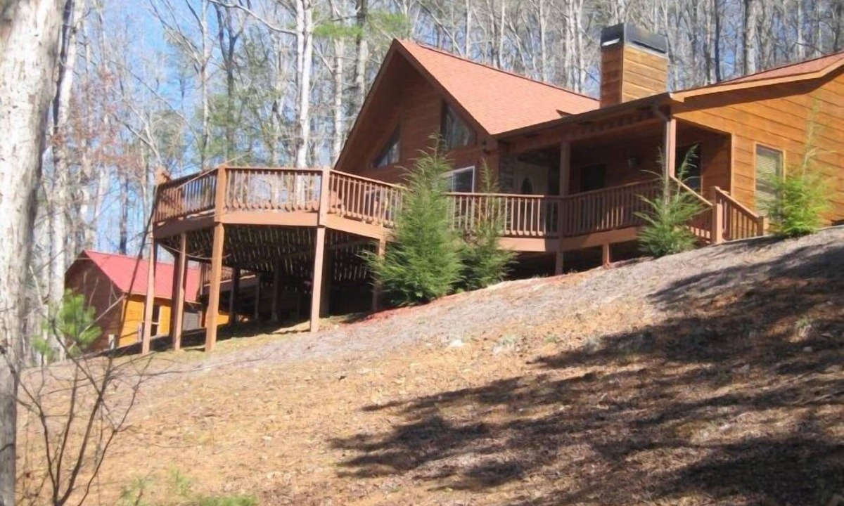 Ellijay Cabin | Pets allowed, Family friendly, Cozy mountain cabin