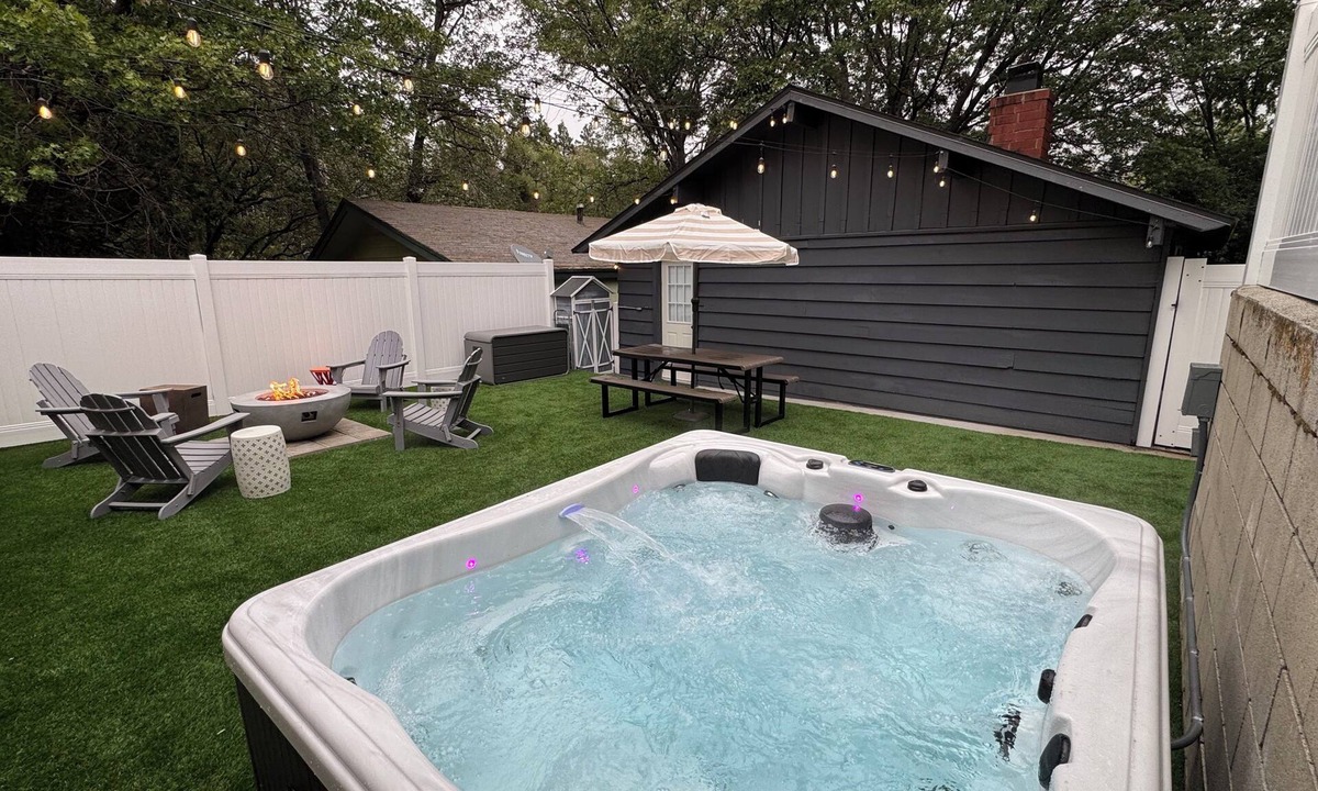 Crestline Cabin | Pets OK, NEW SPA, Deck, Fire Pit, 3 Min to Lake