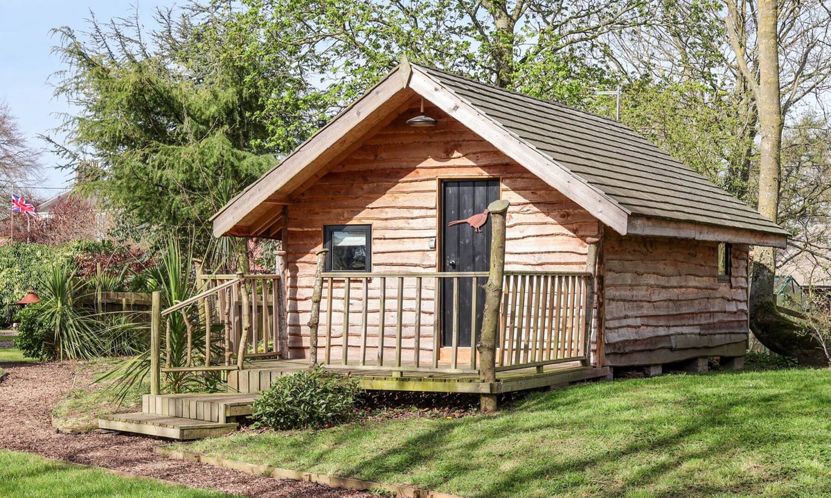 Bedale Cottage | PHEASANT, romantic, with a garden in Bedale