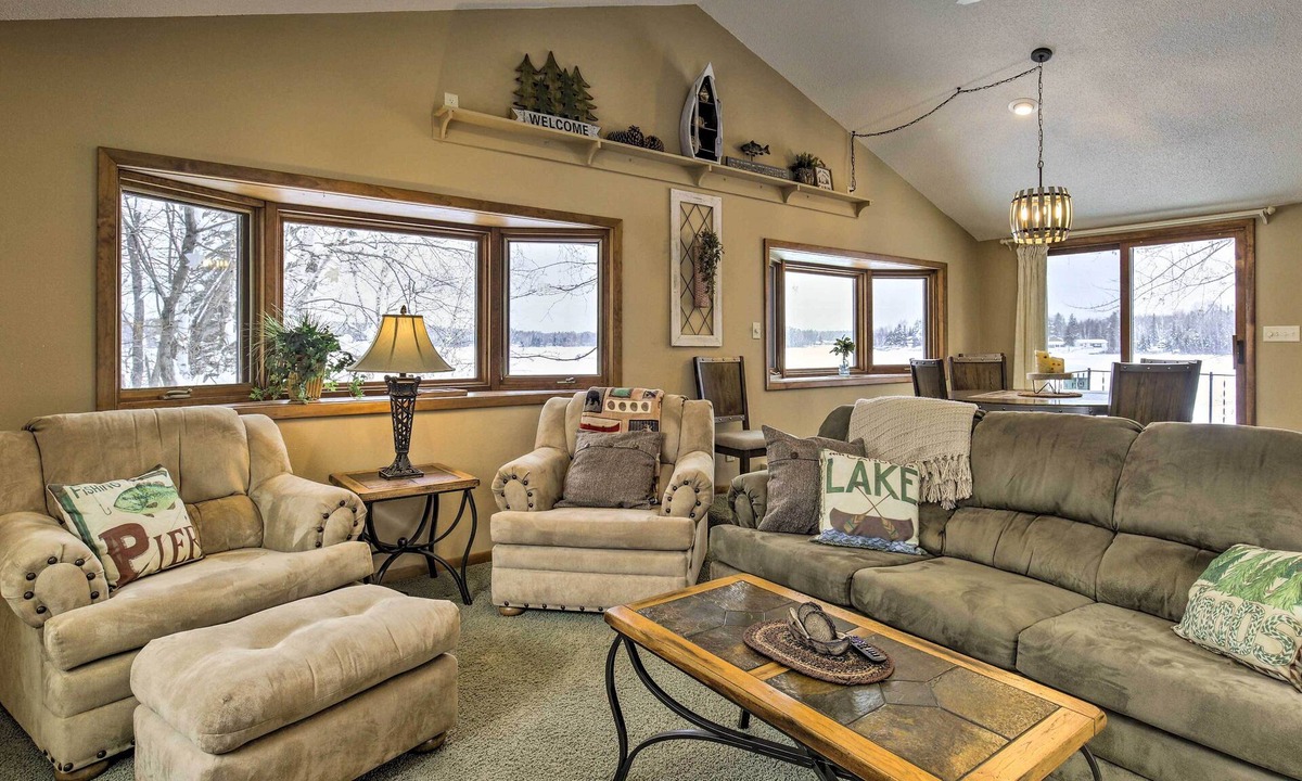 Phillips Cabin | Phillips Cabin w/Lake Views & Private Dock!
