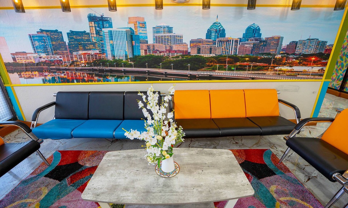 West Philadelphia Hotel | Philly Inn & Suites