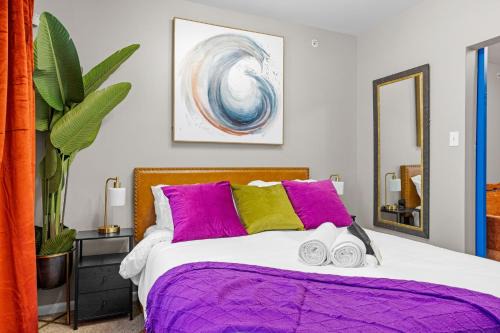 East Parkside Apartment | Philly Zoo Queen Suite - Apartment with Fireplace & Parking Available