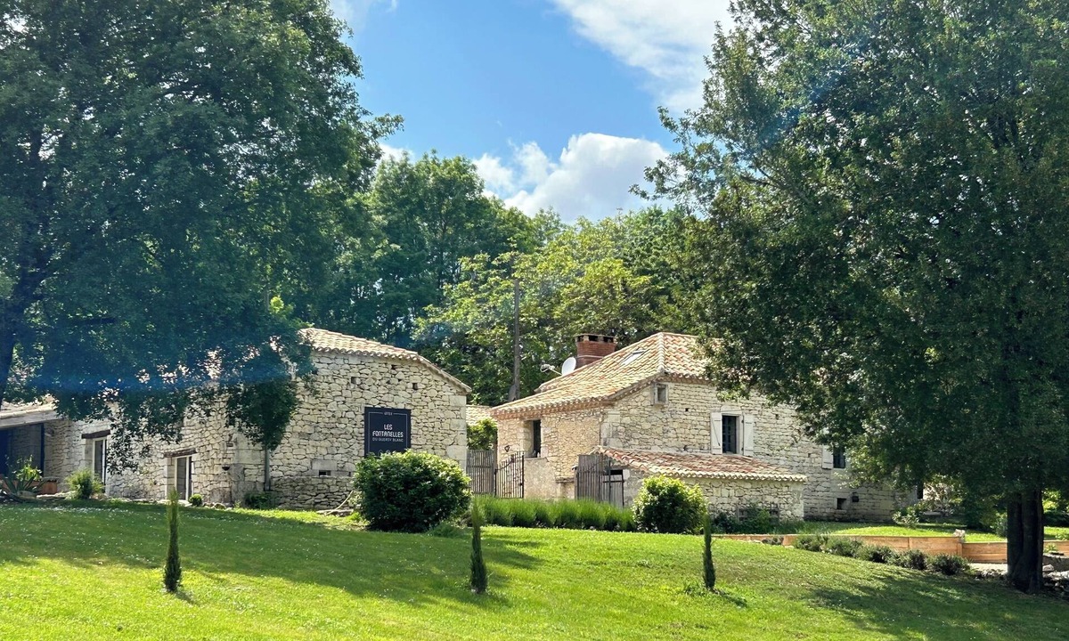 Sainte-Croix House | Philosophy country house with private spa, pool and billiards table.