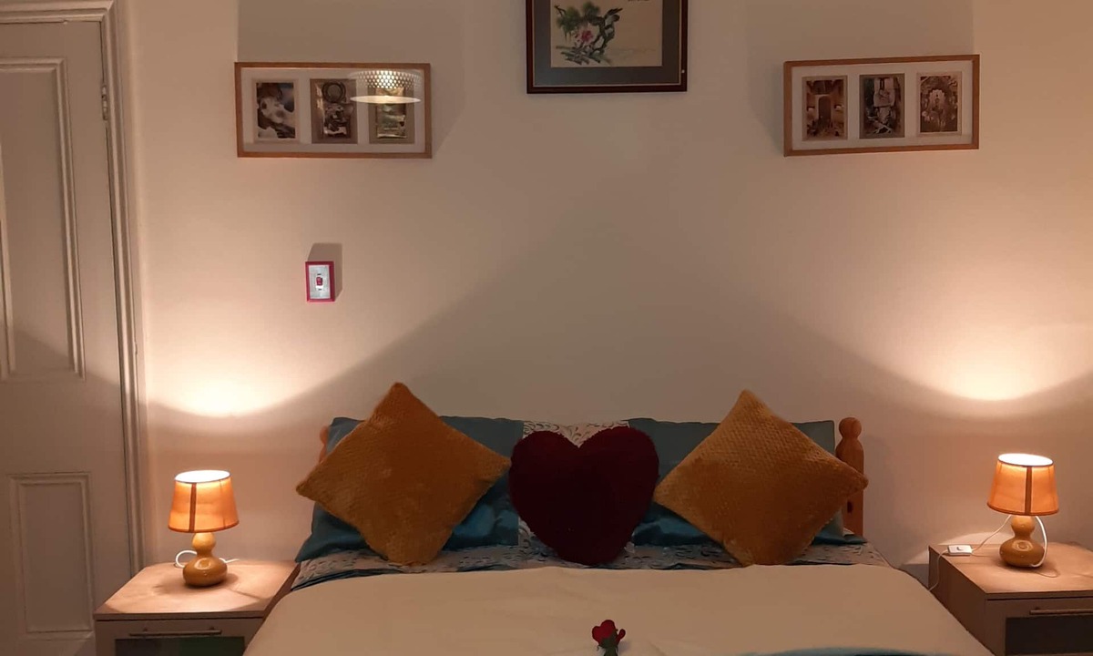 Barrow-in-Furness House | Phoenix Guest House