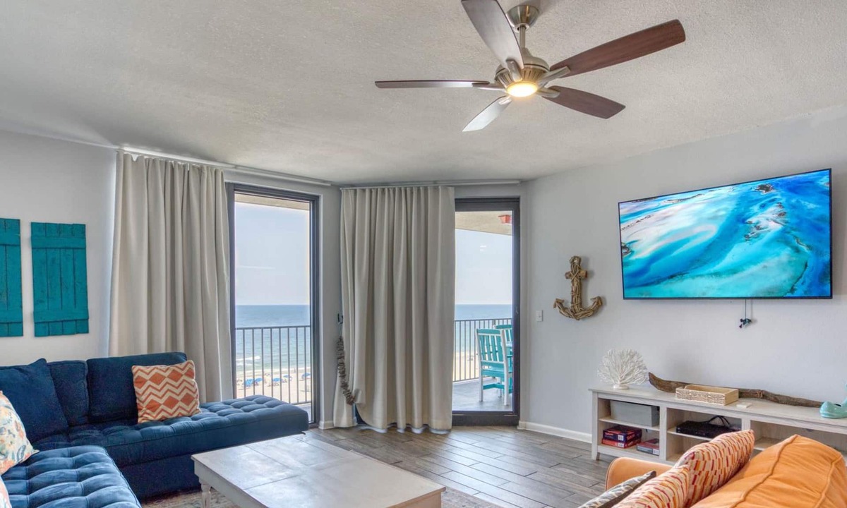Orange Beach East Condo | Phoenix X 604 by Liquid Life