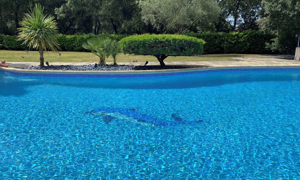 Saint-Mathieu-de-Treviers Apartment | Pic Saint-Loup view and swimming pool - Quiet gîte