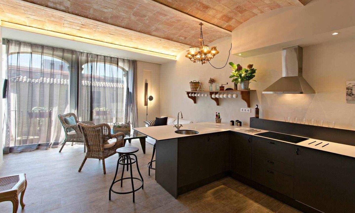 Olot Apartment | Picapedrer, with access to the indoor swimming poo