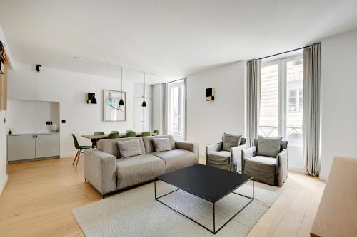 Odeon Apartment | Pick A Flat's Apartment in Saint Germain - Rue Corneille