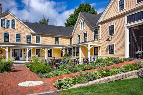 Wolfeboro Hotel | Pickering House