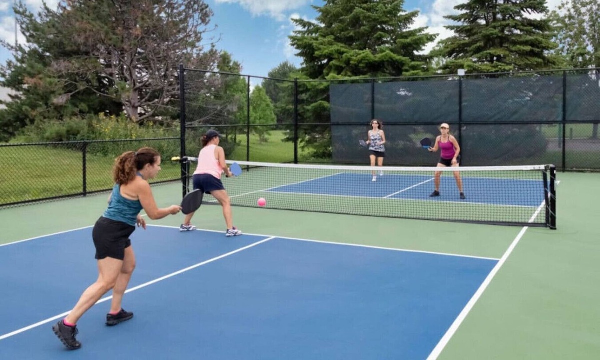 Dallas House | Pickleball Vacation In Dallas! Private 30x60 Court