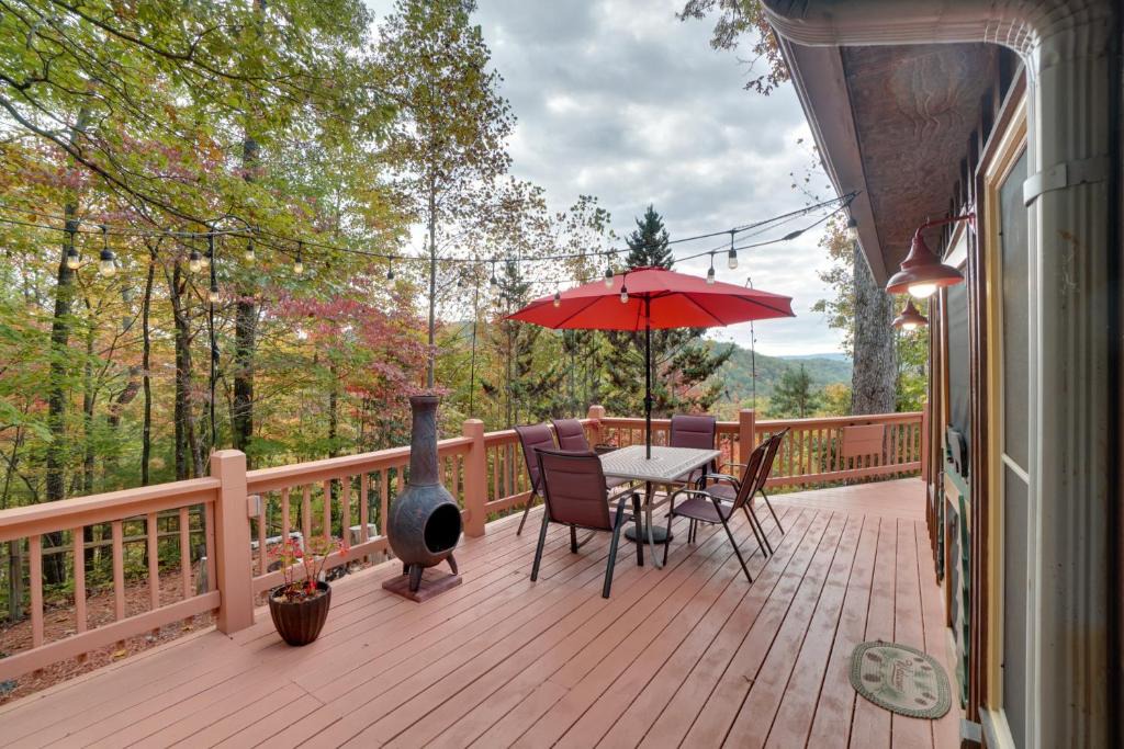Clayton House | Picturesque Clayton Cabin w/Mountain Views!
