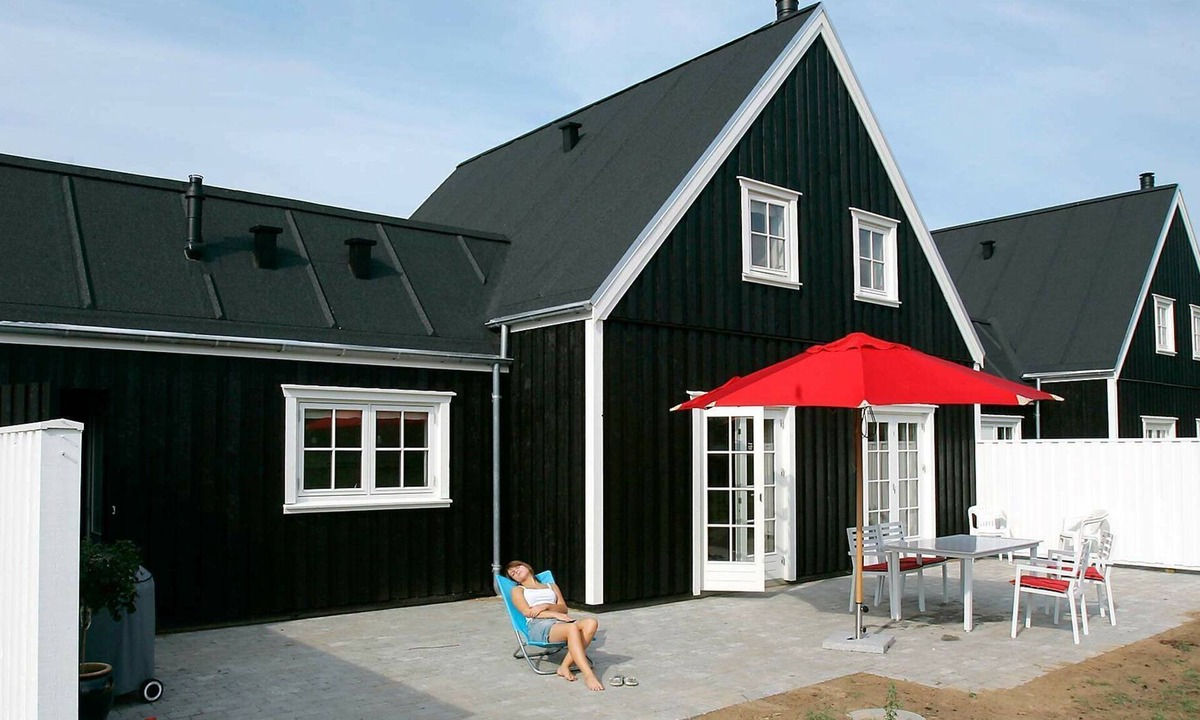 Blokhus House | Picturesque Holiday Home in Blokhus with Sauna