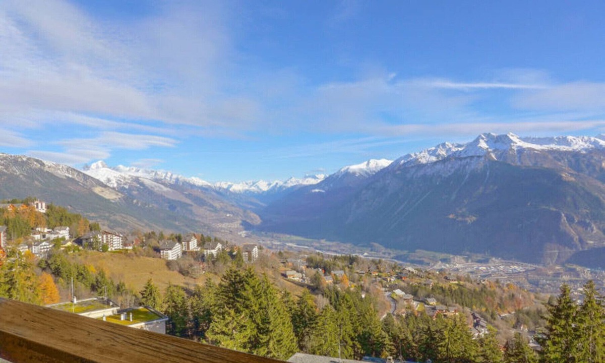 Randogne Apartment | Pied-à-terre in Crans-Montana, pool and view - Swi