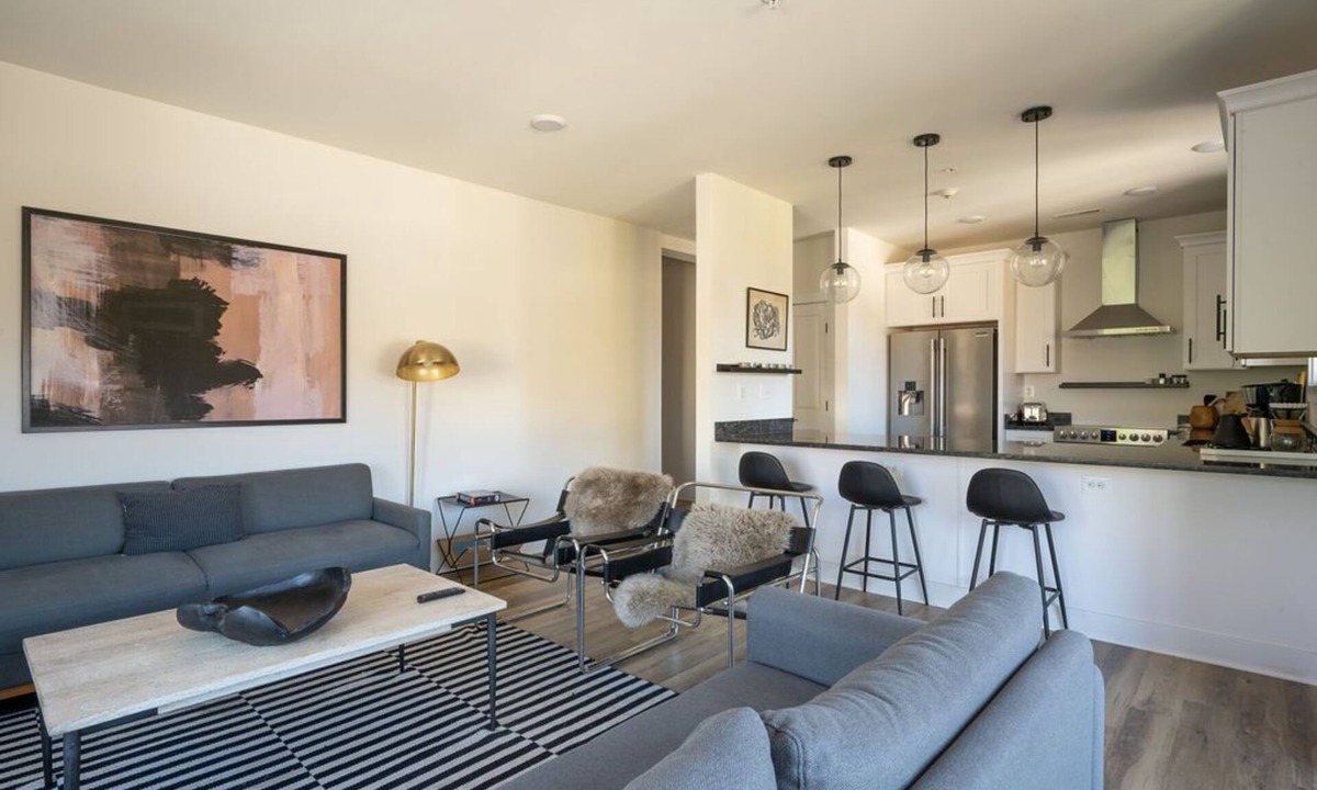 Batesville Apartment | Piedmont Place 304| Lux Vineyard & Brewery Getaway in the Heart of Crozet | Pet Friendly