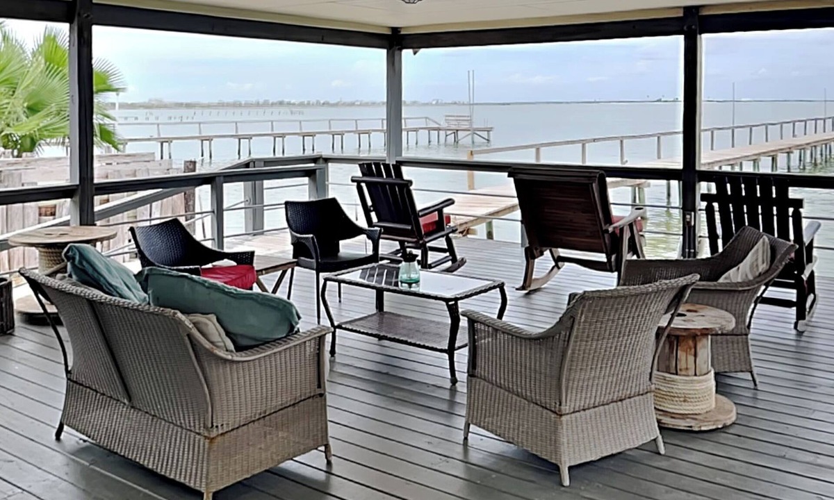 Rockport Cottage | Pier Pressure by Miss Kitty’s