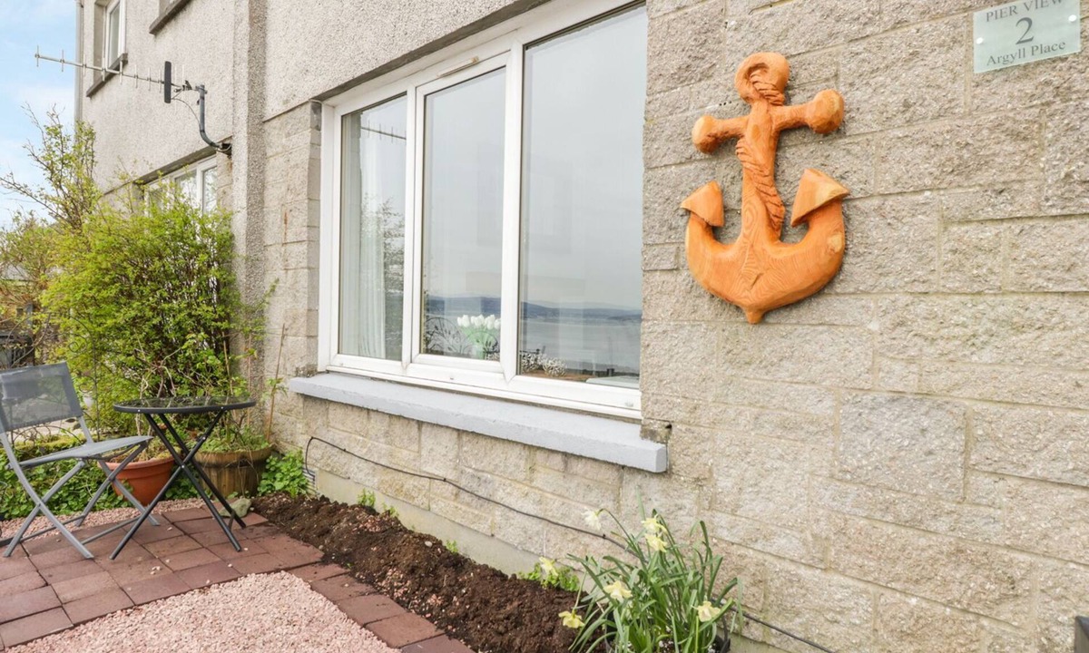 Kilmun Cottage | Pier View