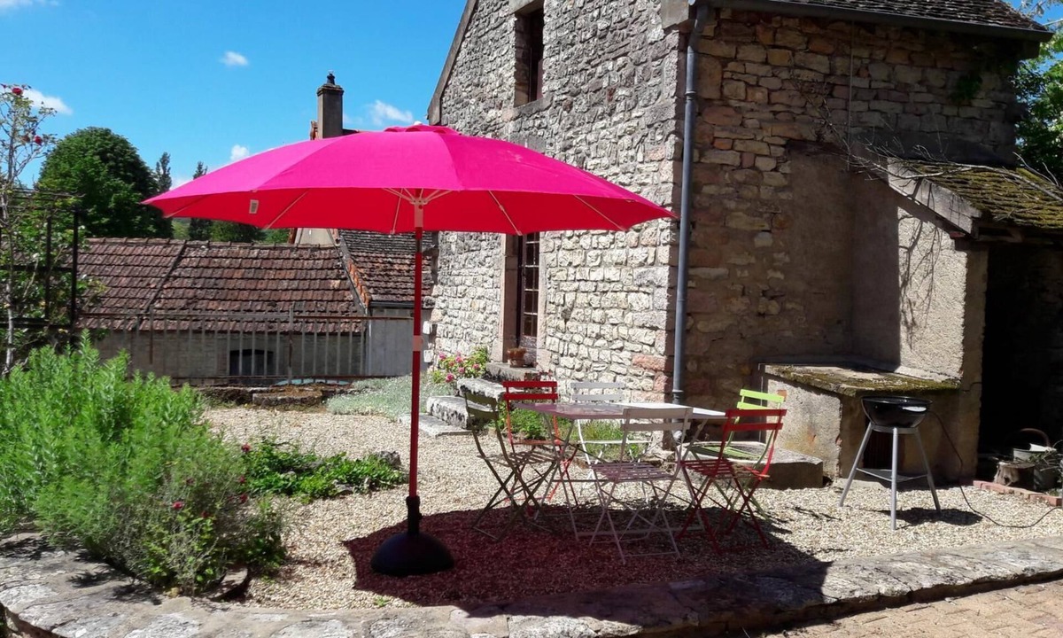 Mellecey House | Pierre et Marie - MELLECEY