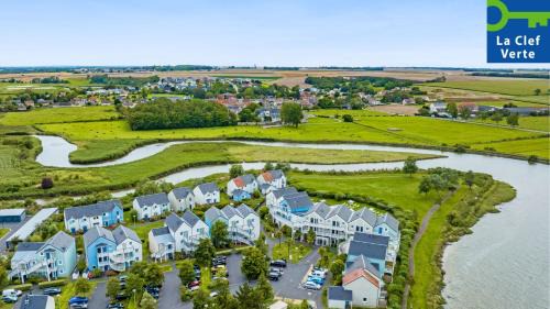 Courseulles-sur-Mer Apartment | Pierre & Vacances Résidence Le Chant des Oiseaux