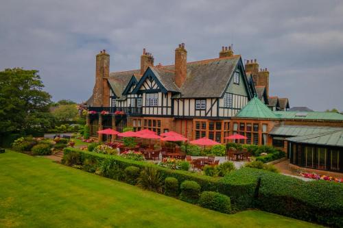 Troon Hotel | Piersland House