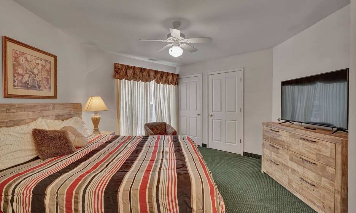 Pigeon Apartment | Pigeon Getaway with Pool & Sauna Access