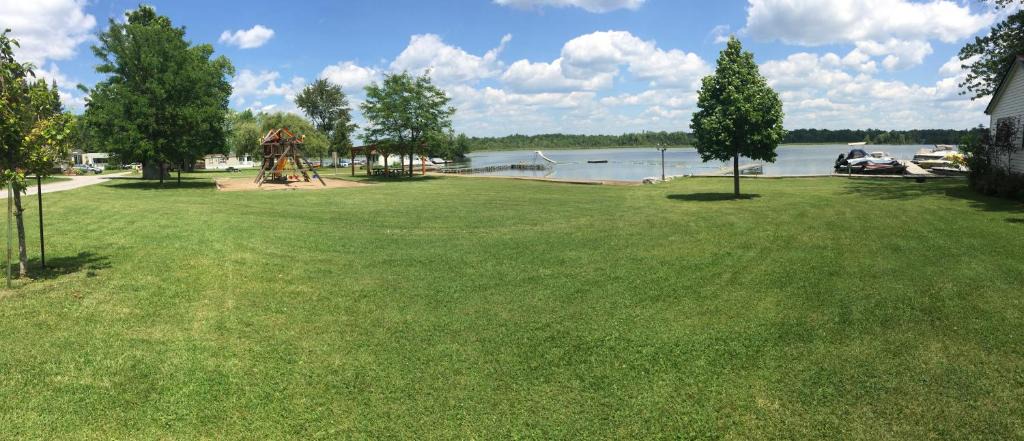 Bobcaygeon Other | Pigeon Hollow Park Cottages
