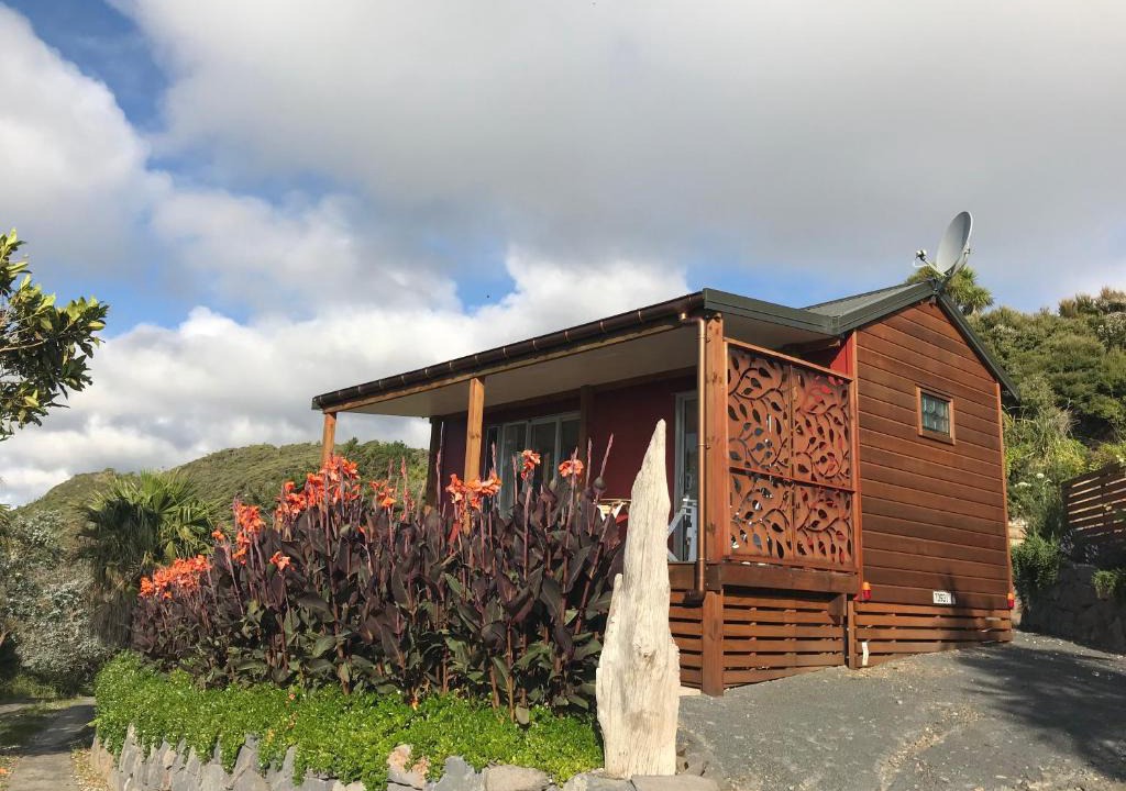 New Lynn House | Piha Tiny House