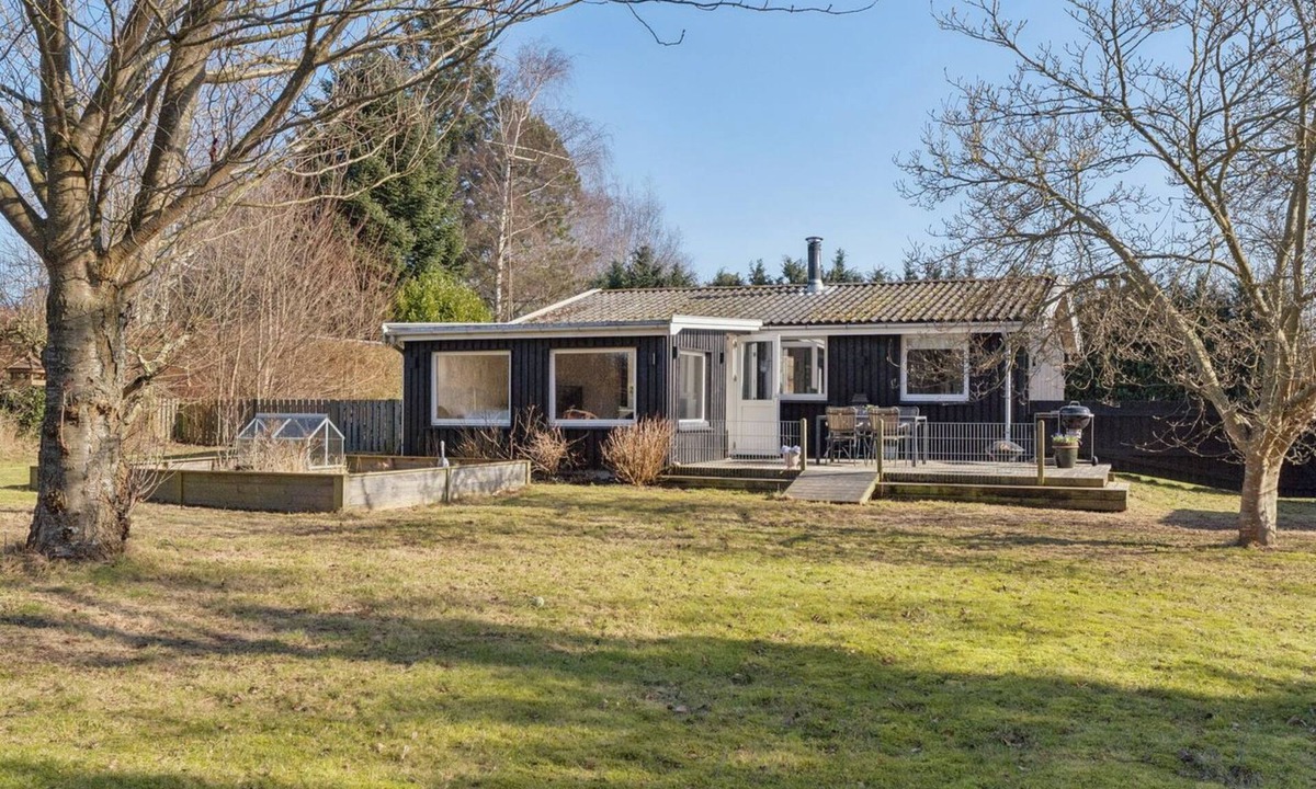 Udsholt House | "Pihla" - 1km from the sea by Interhome