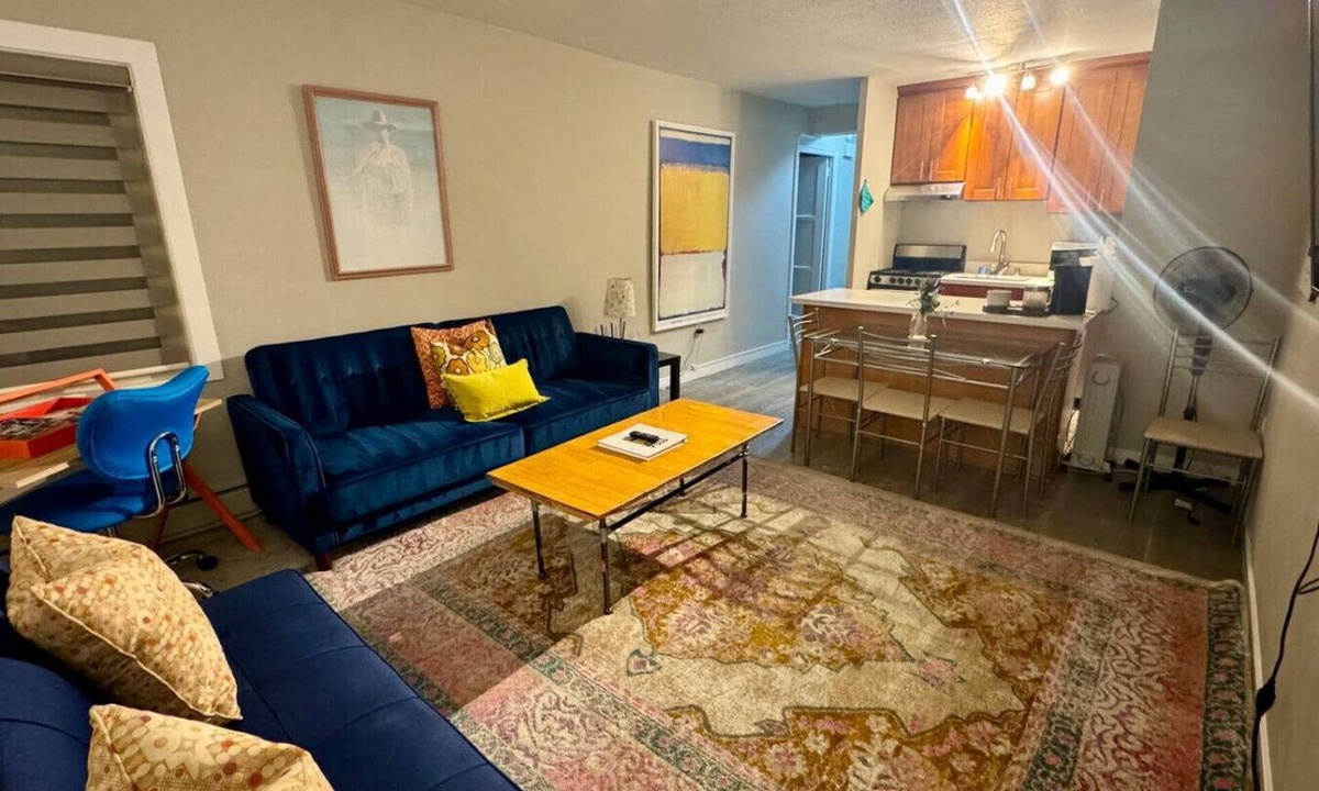 Downtown Seattle Condo | Pike Place , Convention Center, Cap Hill, Walk