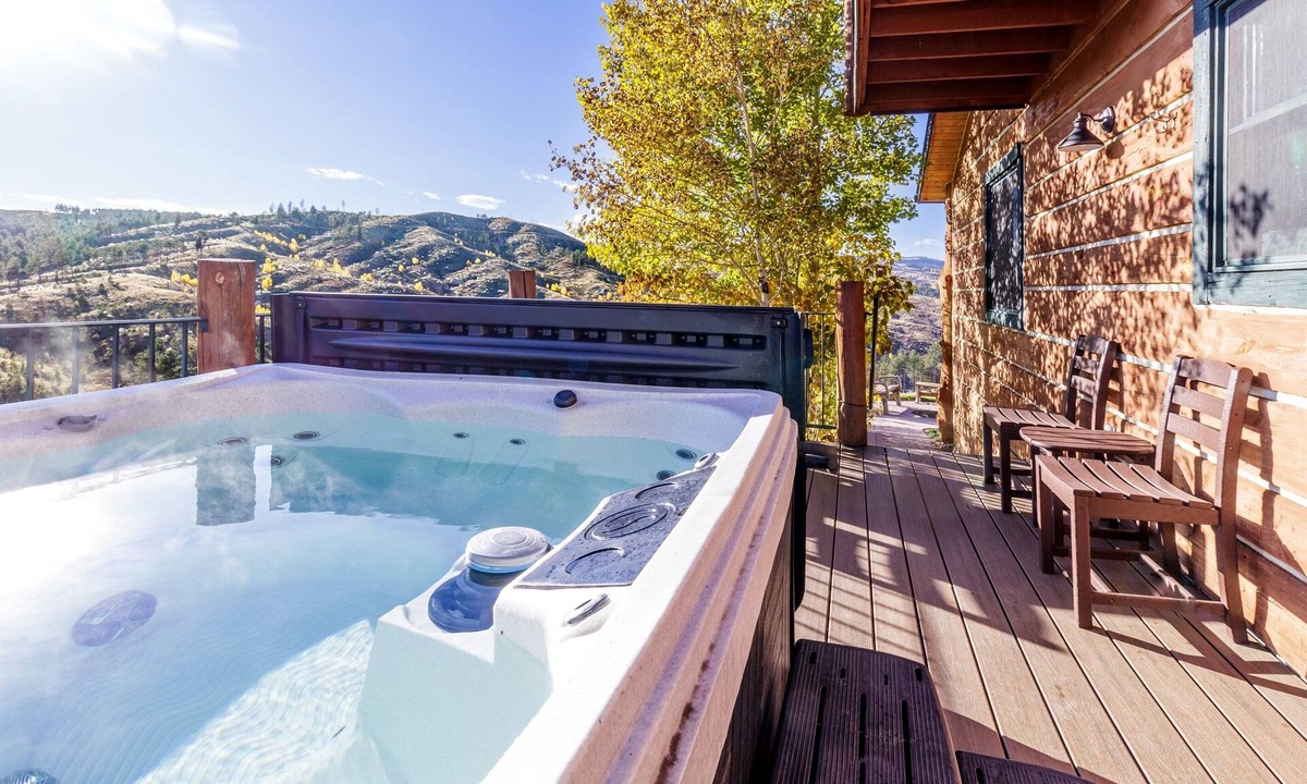 Woodland Park Cabin | Pikes Peak Ranch - Eagle Crest Cabin