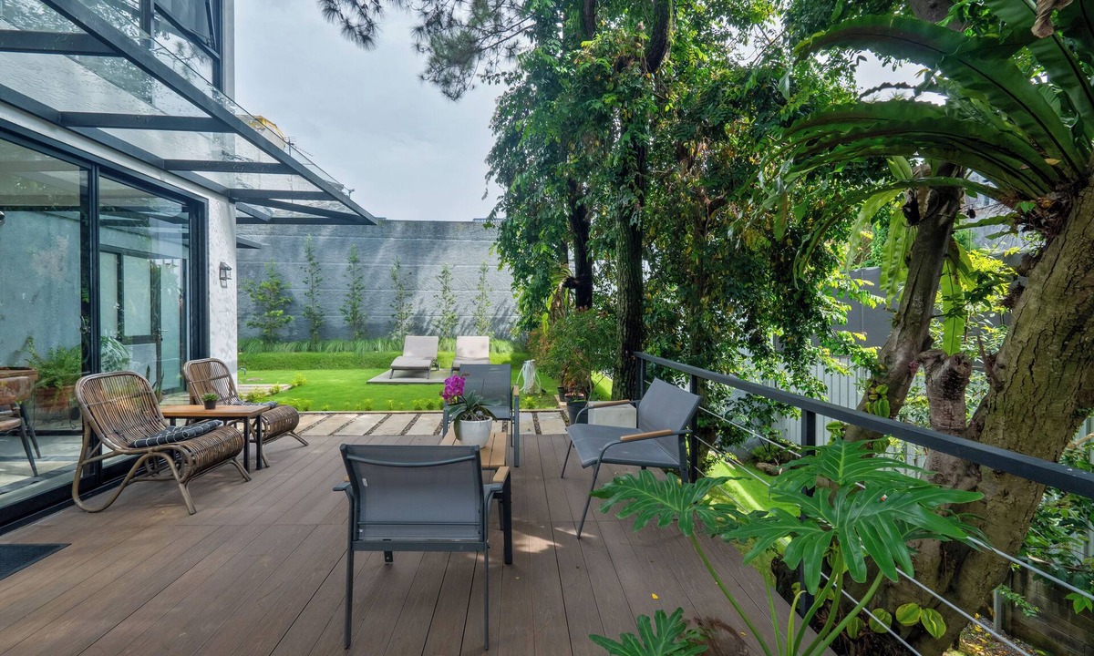 Sukajadi Villa | Pine Breeze Loft House