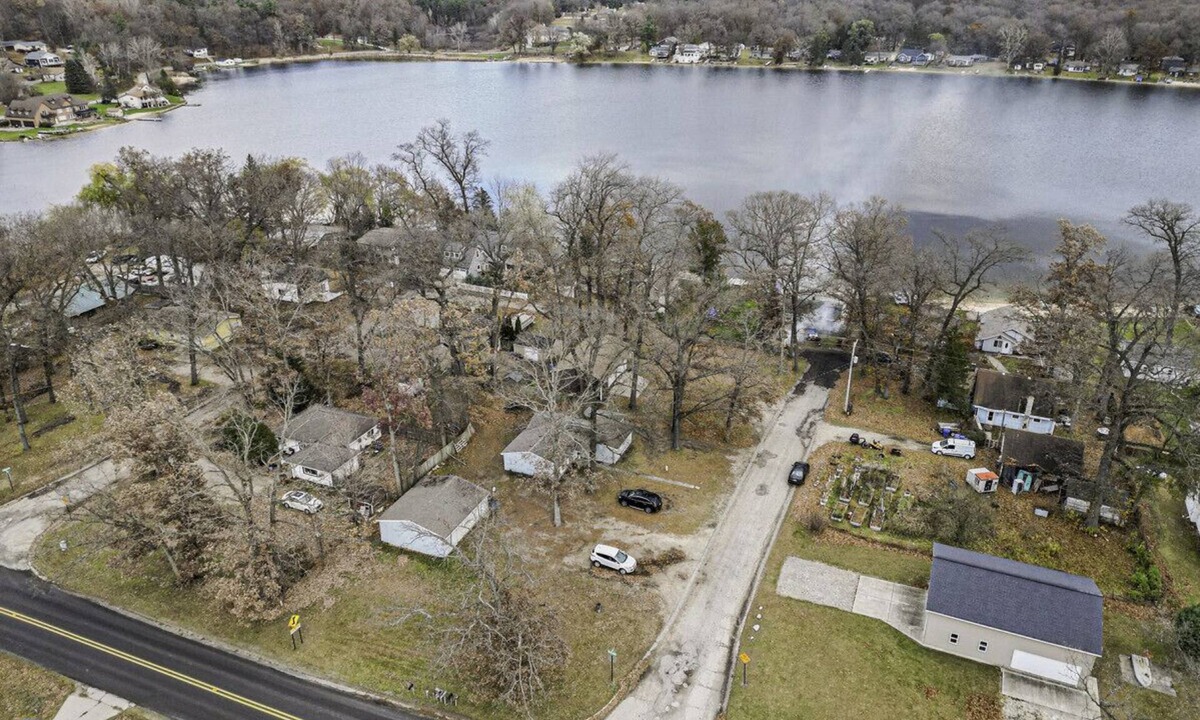 Smyrna House | Pine Lake Cottage #2!