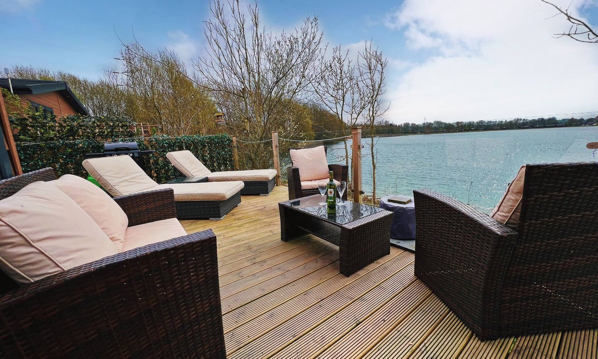 Yealand Conyers Cottage | Pine Lake View