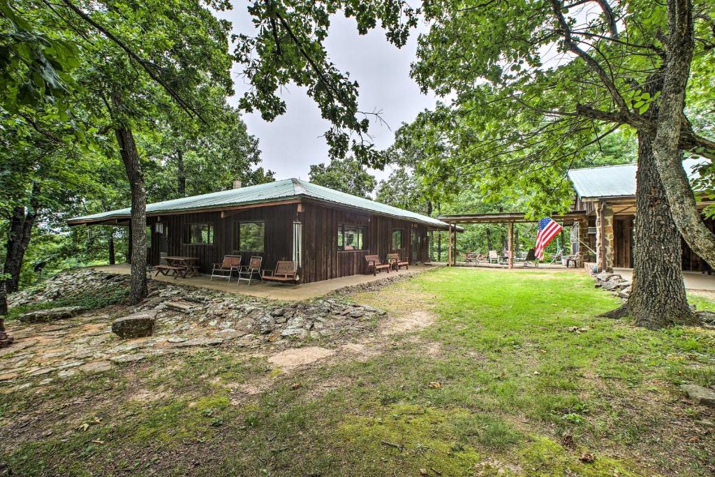 Compton House | 'Pine Lodge Cabin' on 450 Acres in Ozark Mountains